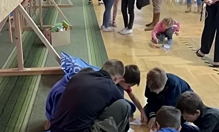 kids-in-a-refugee-orphanage-in-poland-playing-1-transformed.webp